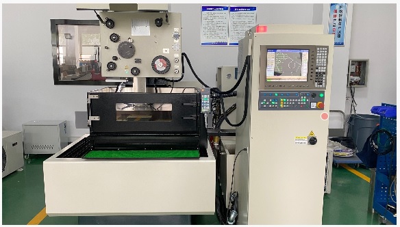 SWE SERIES LOW SPEED BRASS WIRE CUT EDM MACHINE